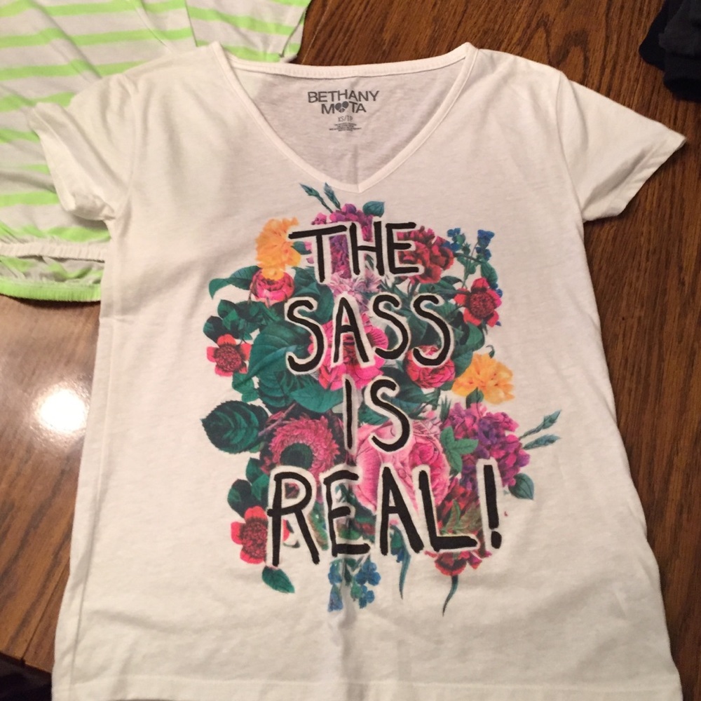 Crop top bundle! - Picture 2 of 5
